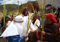 Escenificación del Vía Crusis en Santa Cruz de Churubamba Escenificación del Vía Crusis en Santa Cruz de Churubamba