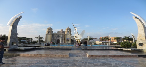 Plaza Mayor de Nuevo Chimbote