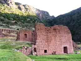 Zona Arqueológica de Qaqyaqawana (Huchuy Qosqo)